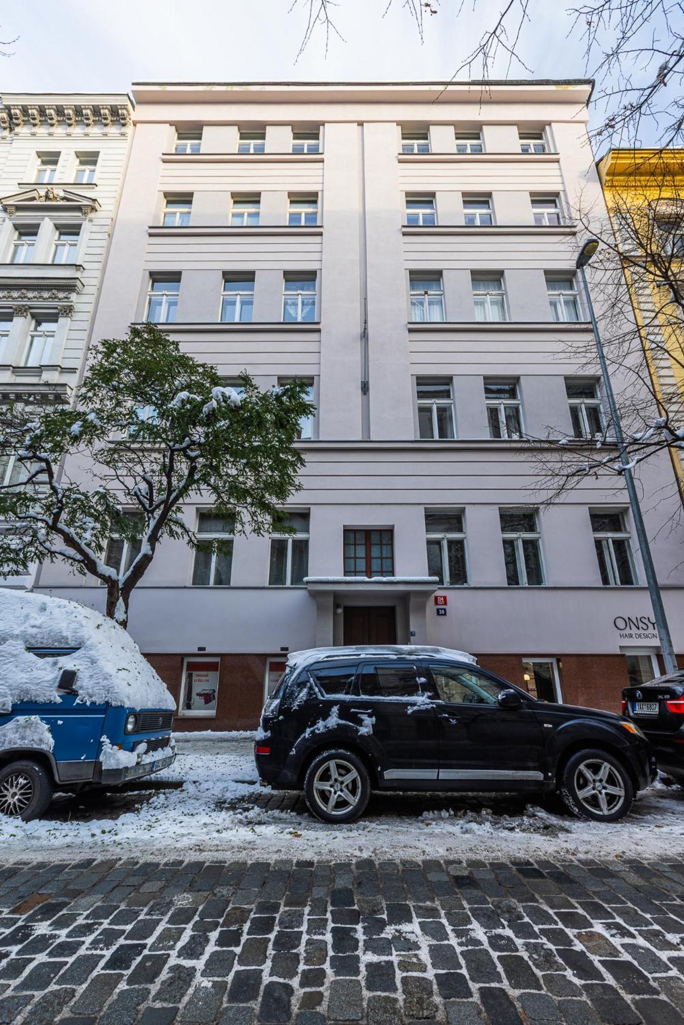 Nice Big Apartment 2Bds - Belgicka Prague Exterior photo